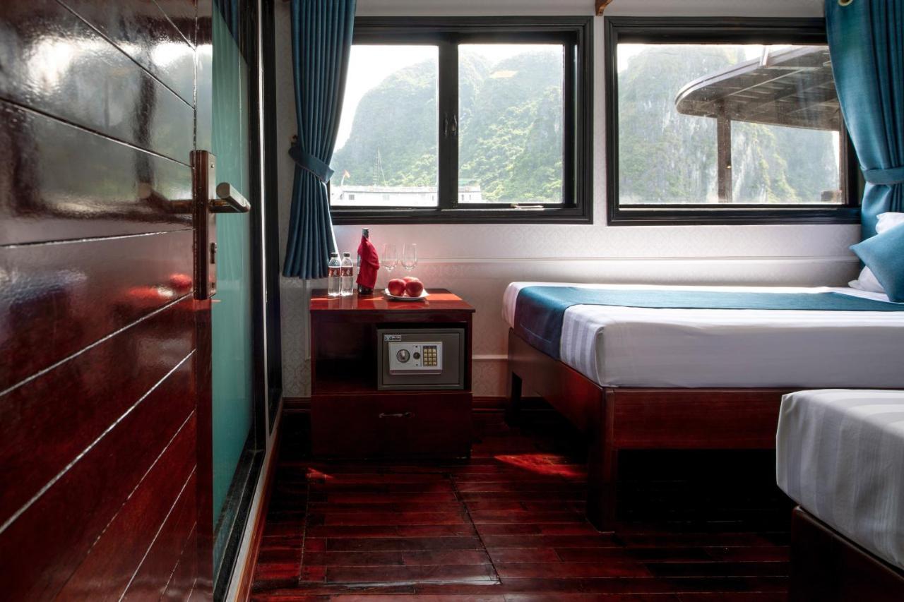 Charm Boutique Cruise Hotel ฮาลอง ภายนอก รูปภาพ