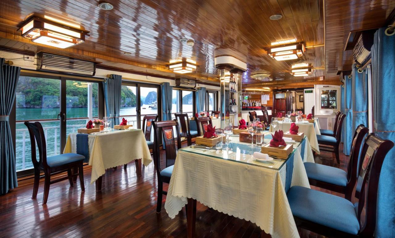Charm Boutique Cruise Hotel ฮาลอง ภายนอก รูปภาพ